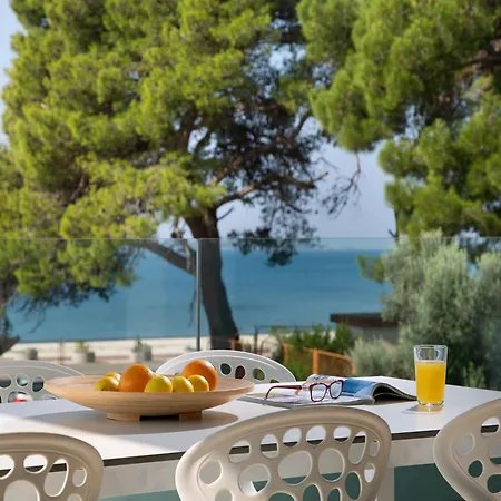 Luxury With Private Pool 100 M From The And Close To Pula Apartment *