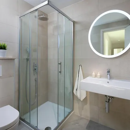 Apartment Luxury With Private Pool 100 M From The And Close To Pula